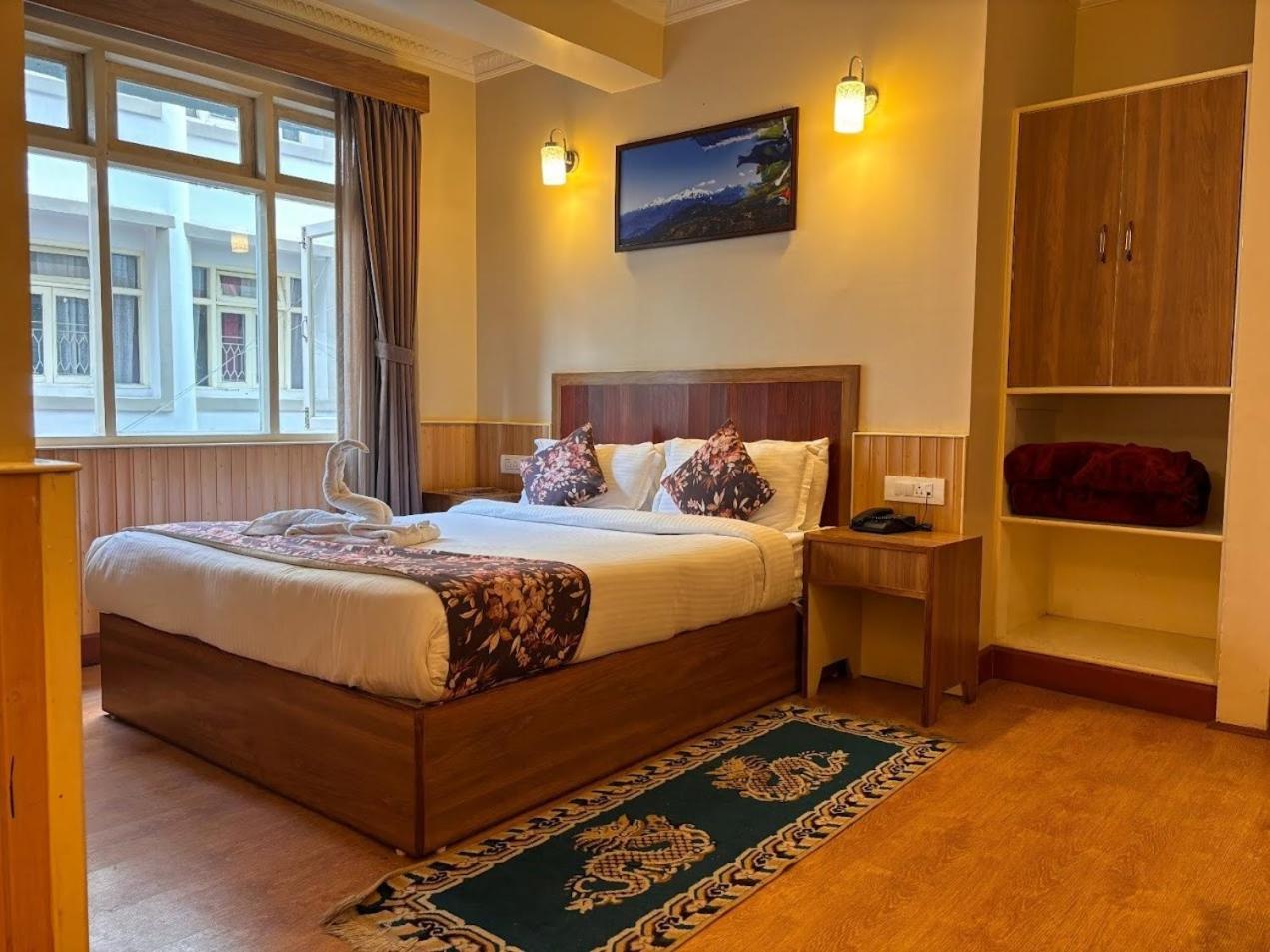 Serenity Taksa Palace Hotel Darjeeling  Eksteriør billede